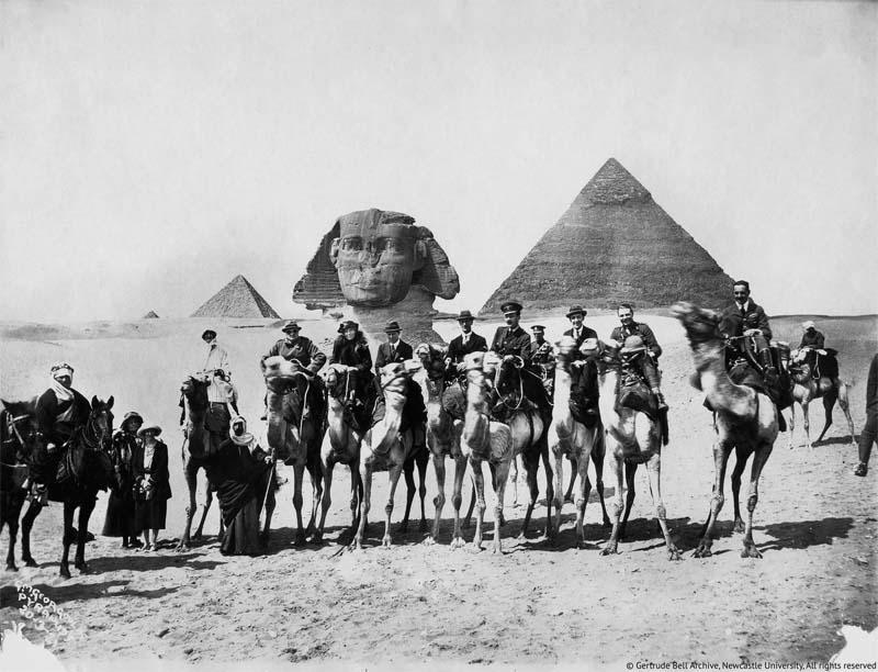 جيرترود بيل في مؤتمر القاهرة، 1921