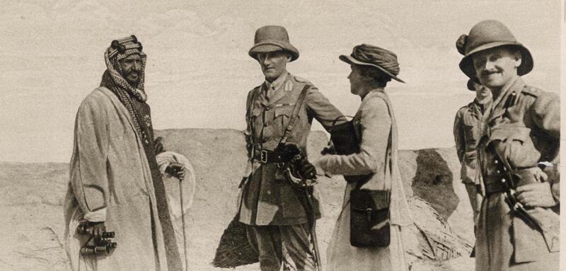 جيرترود بيل تلتقي عبد العزيز آل سعود في البصرة، 1917